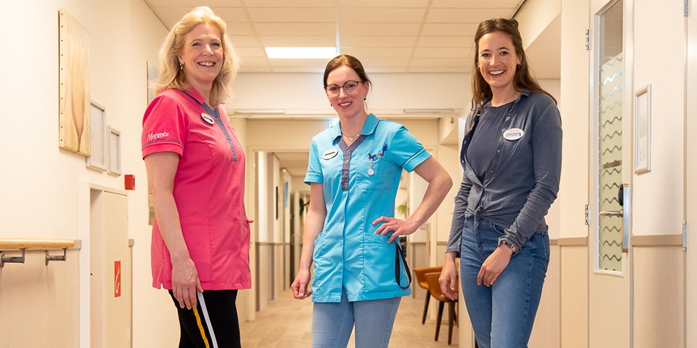 HELPENDE, VERZORGENDE IG EN VERPLEEGKUNDIGE Bernardus Sassenheim